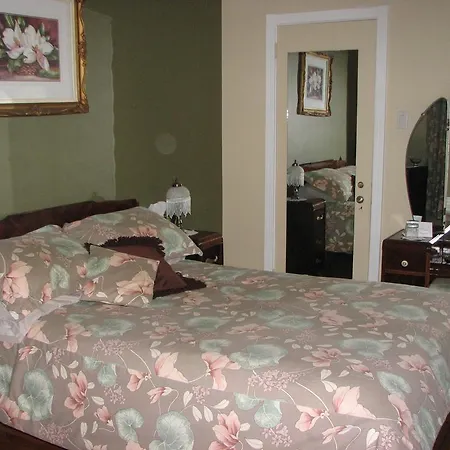 Magnolia B&B Granby Exterior photo