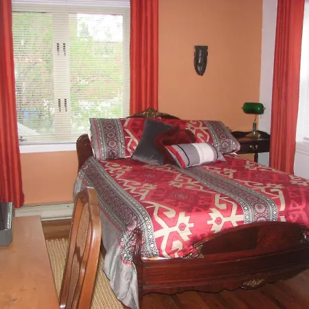 Magnolia B&B Granby Exterior photo